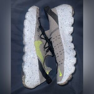 Nike Space Hippie 04 Grey Volt Women’s 13.5 Fits Men’s Size 12